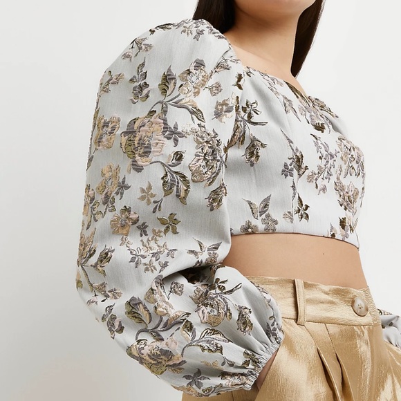 NWT River Island Grey Embroidered Puff Sleeve Top sz US 12 - Picture 3 of 5